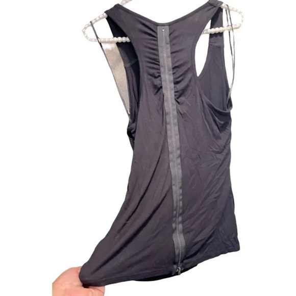 Oh My!  Rock & Republic Glam/Rock and Roll best Sleeveless Top Med - Picture 3 of 6